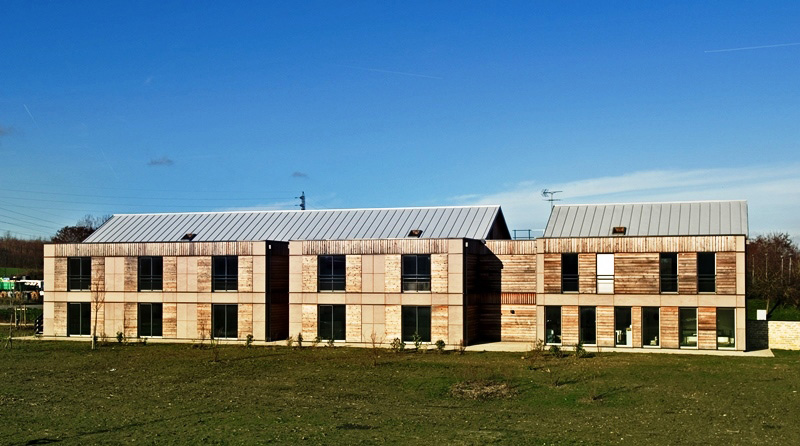 Maison Bois GILBERT_habitats-collectifs-et-tertiaires-bois_JouyleMoutier_KLH_CLT